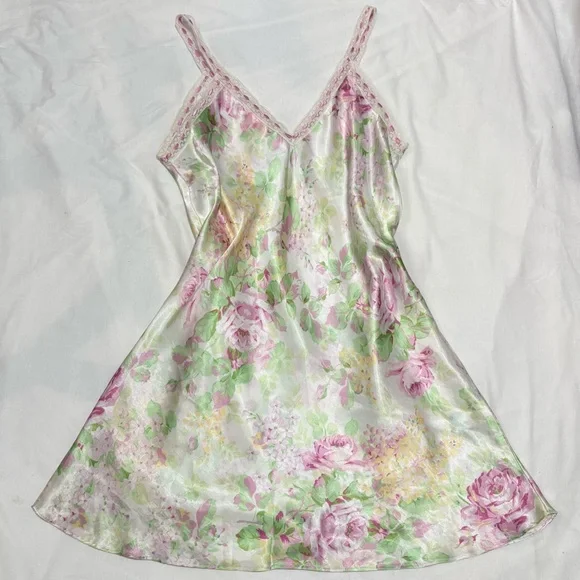 Oscar de la Renta Floral Slip - Picture 3 of 4